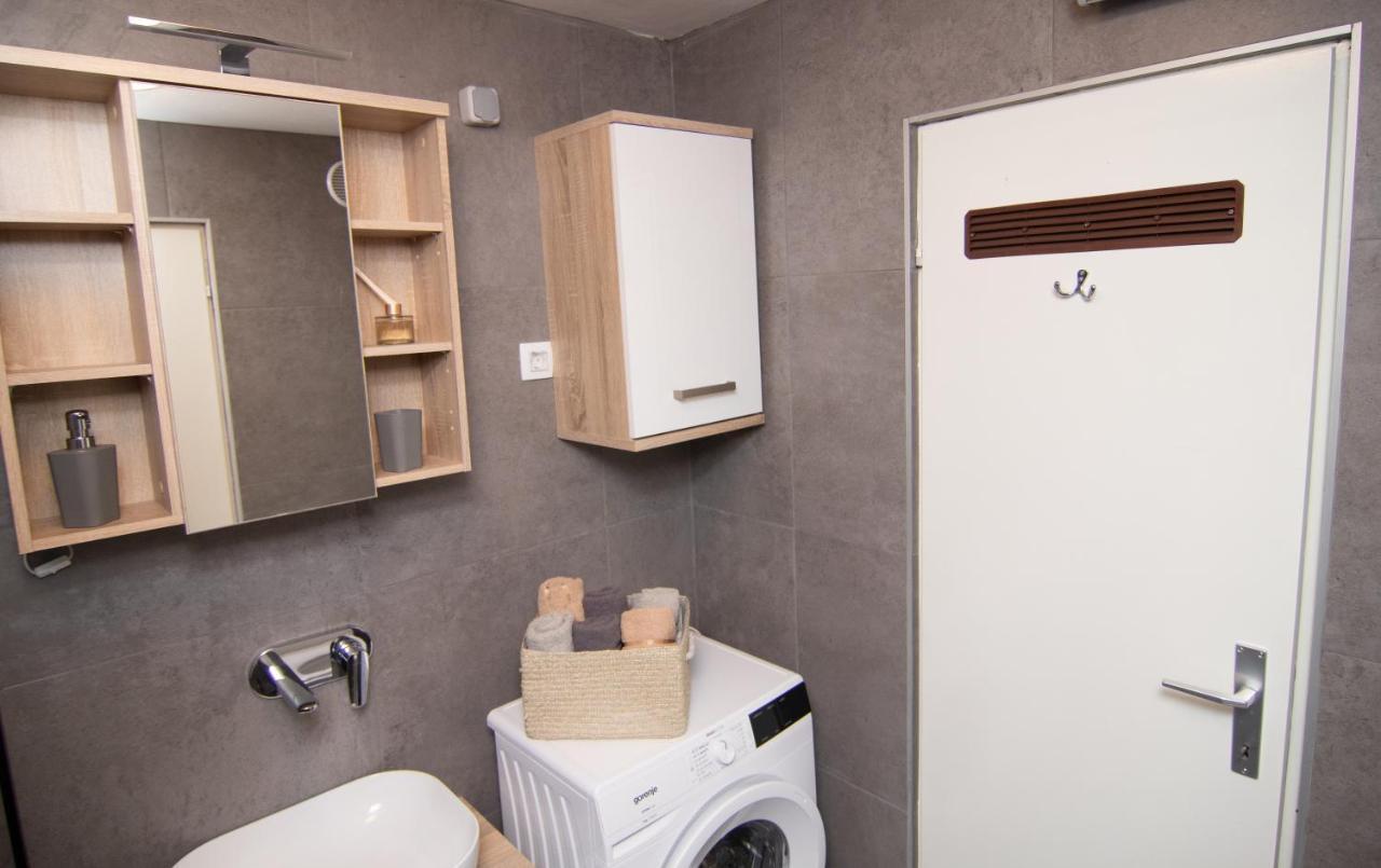Valkane Beach Studio Apartment Pula Eksteriør billede