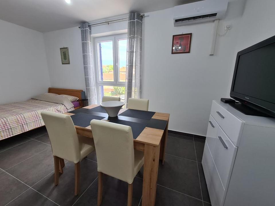 Valkane Beach Studio Apartment Pula Eksteriør billede