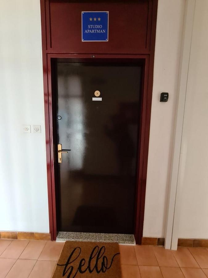 Valkane Beach Studio Apartment Pula Eksteriør billede